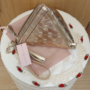 NWOT Chinese Laundry Gold Print Triangle Wristlet with Dust Bag.